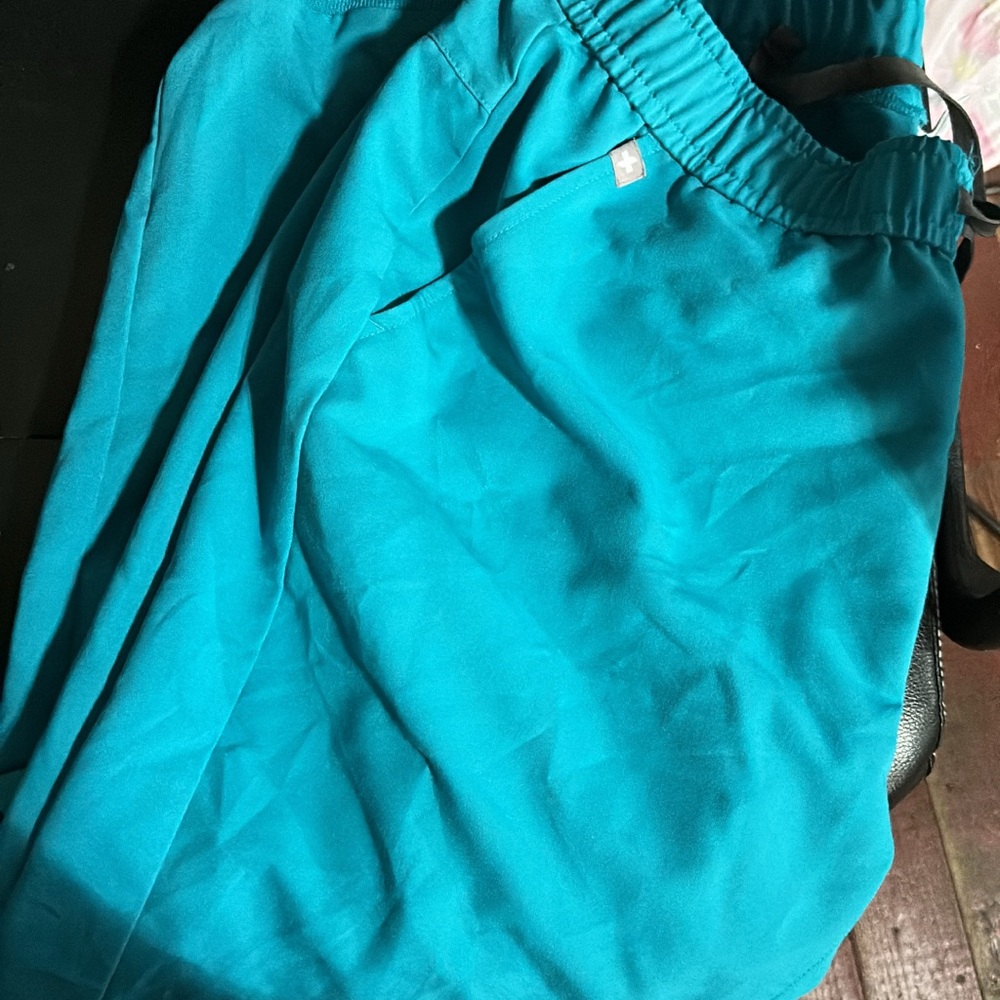 Figs Women's Scrub Pants in Teal